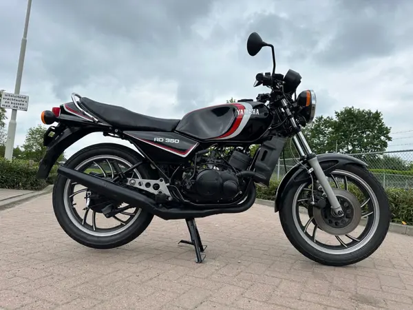 Yamaha RD350LC